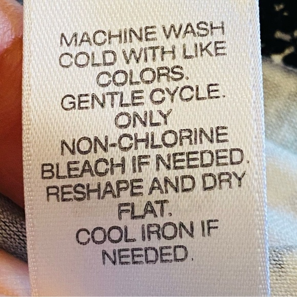 j jill Wearever Collection Sleeveless Top Floral Print Size Medium - Picture 12 of 12